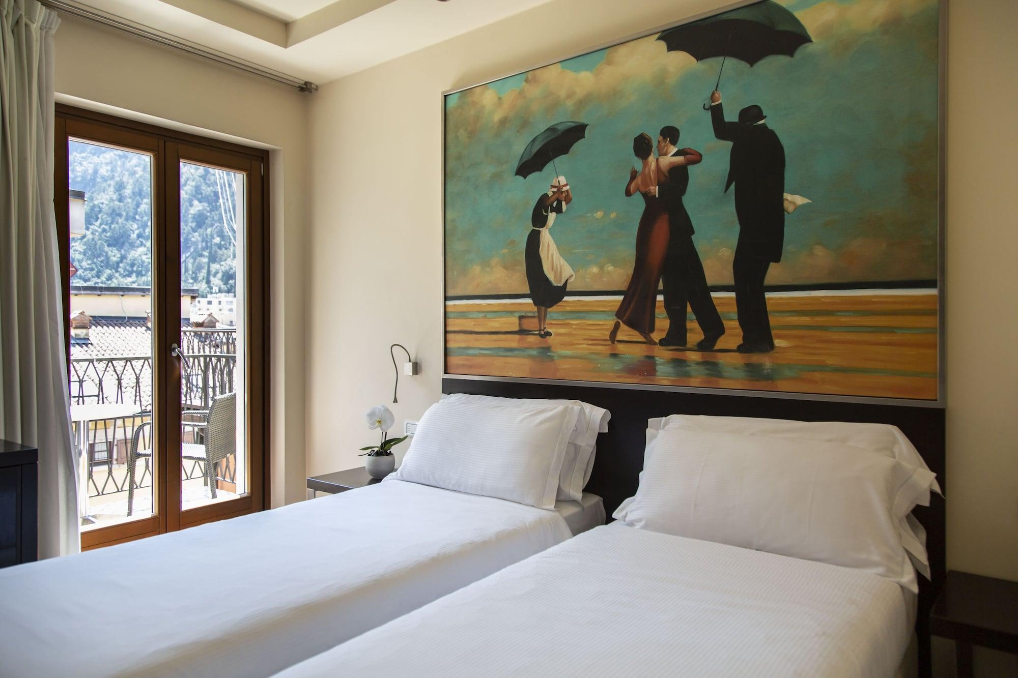 Hotel Antico Borgo Riva del Garda Kültér fotó