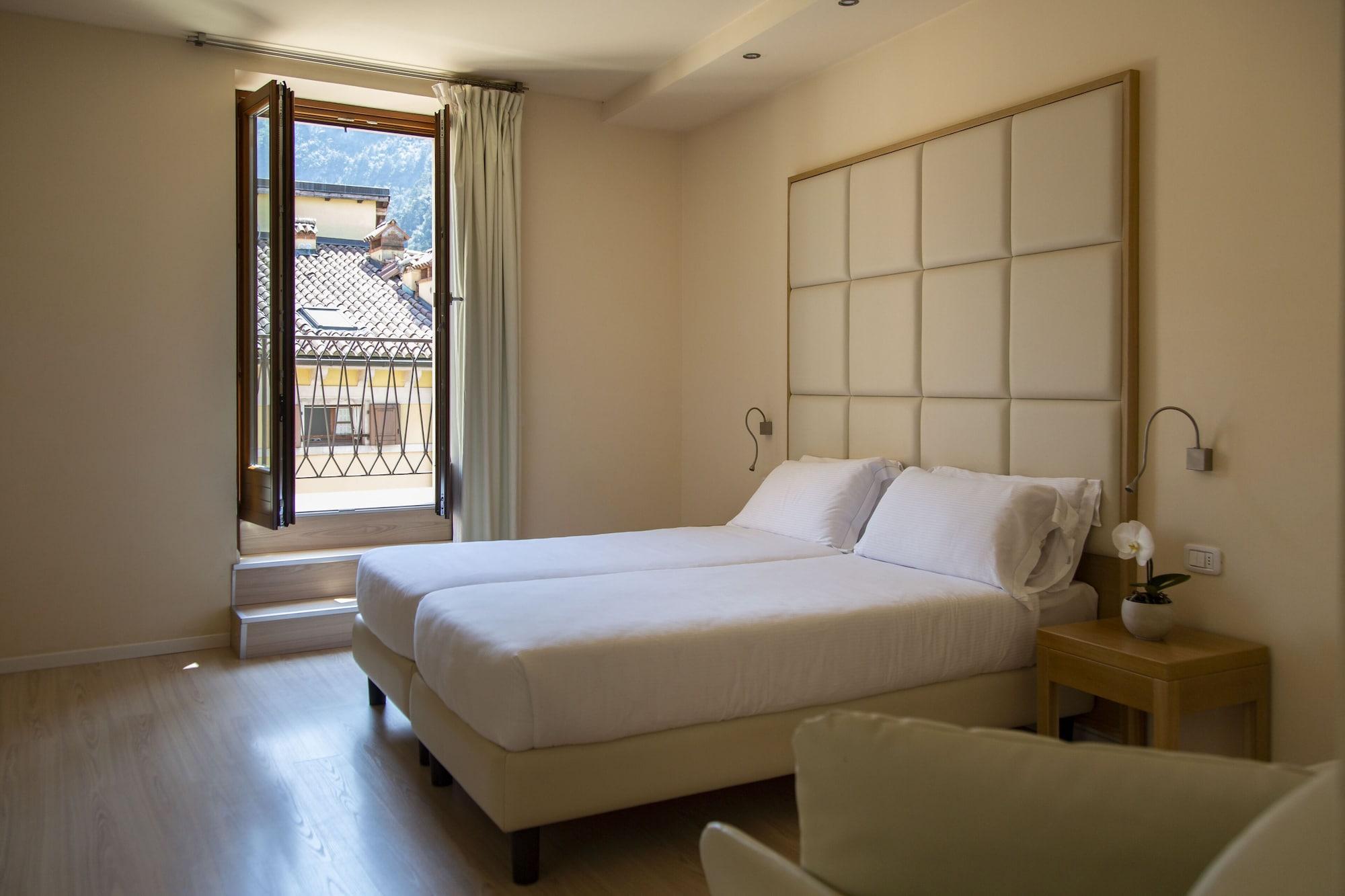 Hotel Antico Borgo Riva del Garda Kültér fotó