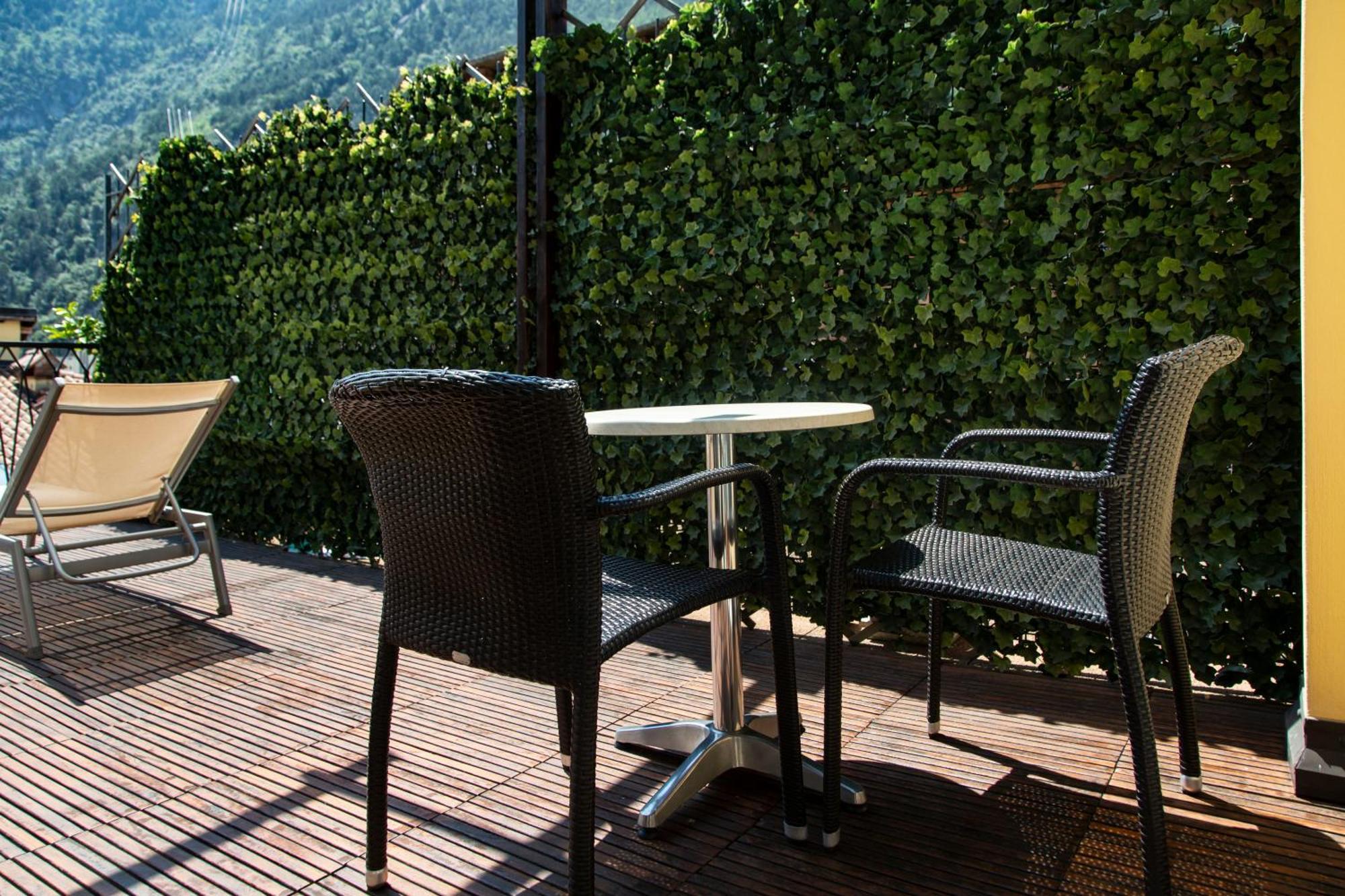 Hotel Antico Borgo Riva del Garda Szoba fotó