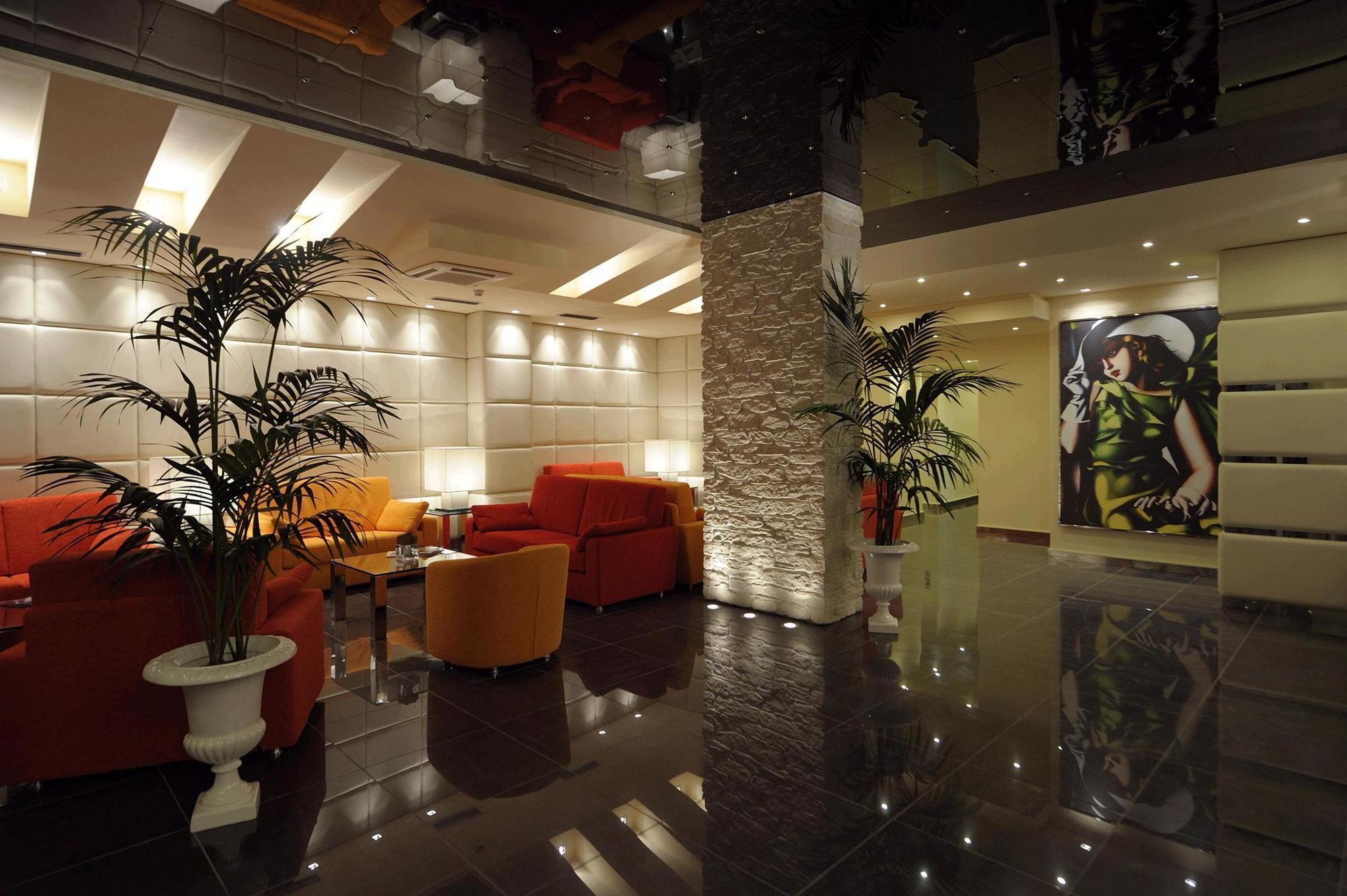 Hotel Antico Borgo Riva del Garda Kültér fotó