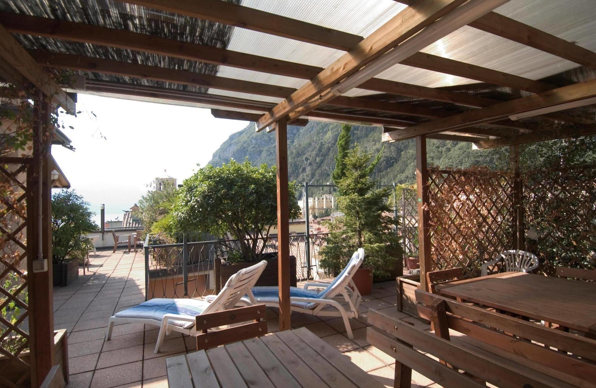 Hotel Antico Borgo Riva del Garda Kültér fotó